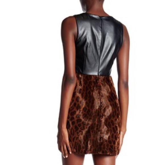 MUST GO TOPSHOP
Leopard Faux Fur Shift Dress - Picture 2 of 3